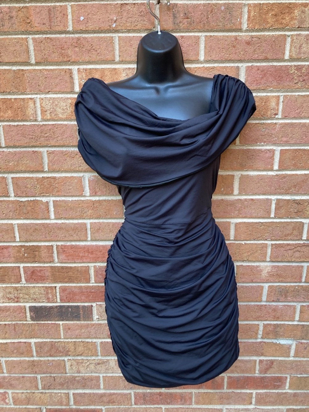 One-Shoulder Ruched Bodycon Dress - Large - Picture 16 of 16